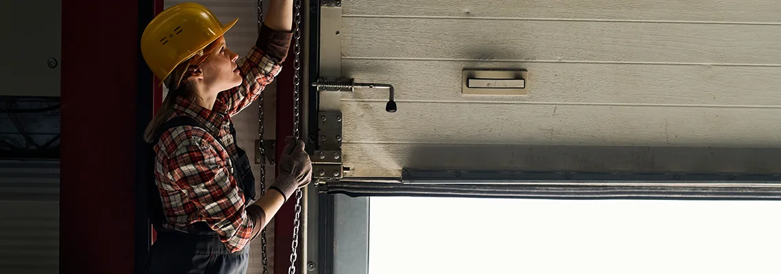 Overhead Garage Door Technician in Lehigh Acres, FL