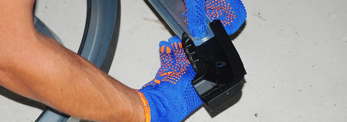 Sticky Roll Up Garage Door Repair in Lehigh Acres, Florida