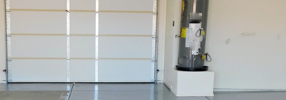 Residential Garage Door Contractor in Lehigh Acres, FL